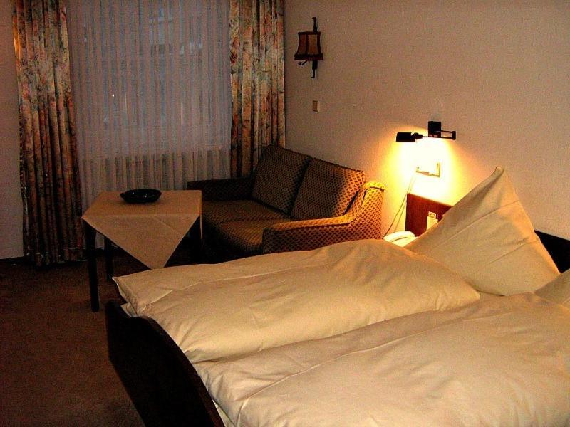 Hotel Restaurant Baeren Freudenstadt Habitación foto